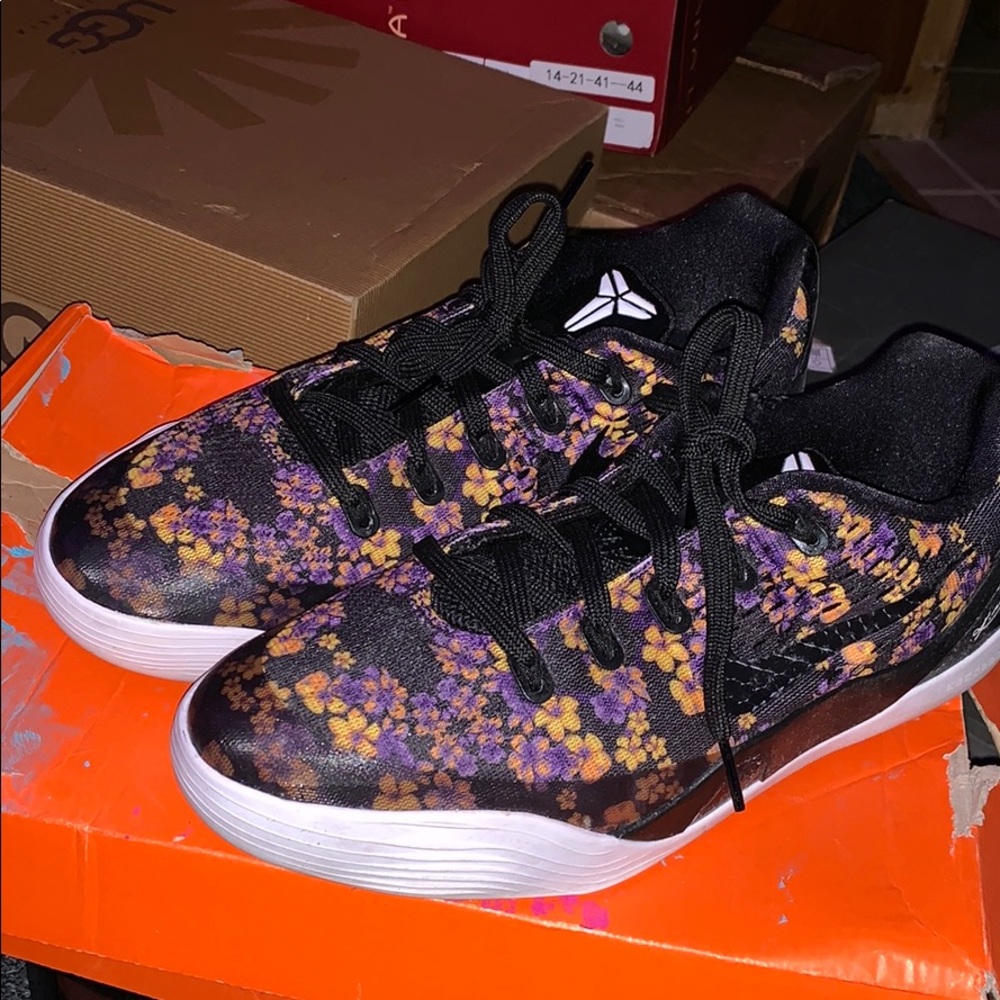 Nike Kobe Sneakers
